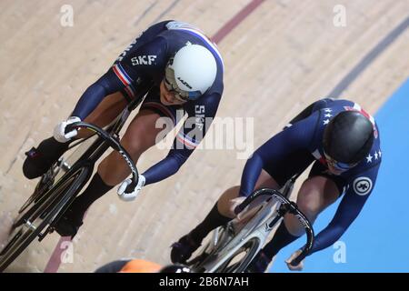 De la France und Madalyn Godby von USA Frauen Keirin - Viertelfinale 2 Heat während der von Tissot am März, 01 2020 auf dem Velodrom in Berlin, Deutschland, Vorgestellten Rennradweltmeisterschaften 2020 - Foto Laurent Lairys/DPPI Stockfoto