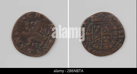 Francois-Hercule, hertog van Anjou, graaf van Vlaanderen, munt van twaalf mijten, geslagen te Gent Voorzijde: Gekroonde, staande leeuw boven jaartal binnen omschrift. Keerzijde: Gekroond wappenschild, omhangen met de orde van H. Michael binnen omschrift Hersteller: AnoniemPlaats Herstellung: Gent dating: 1583 Physische Kenmerken: Koper Material: Koper Techniek: Slaan Abmessungen: D 2,4 cm. × g 5,36 gr Betreff: Tachtigjarige OorlogWanneer: 1583 - 1583 Stockfoto