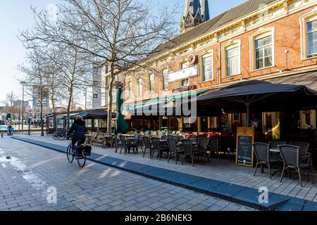 Tilburg, Niederlande. März 2020. Tilburg, Leere Stadt Tilburg wegen Corona Virus, 11-03-2020. In der Stadt Tilburg gibt es aufgrund des Corona-Virus weniger Menschen als normal. Leere Terrassen und Einkaufsstraßen Credit: Pro Shots/Alamy Live News Stockfoto