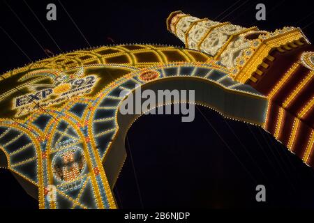 Feria de Abril Gate, Sevilla, Spanien Stockfoto