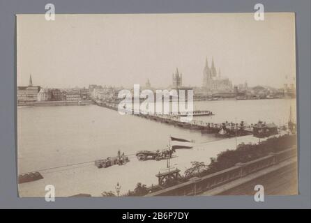 Bild von der anderen Rheinseite mit Blick auf einen Gehweg Hersteller: Fotograf: Anonymer Ort Herstellung: Unbekanntes Datum: 1880 - 1910 Physische Merkmale: Albumindruckmaterial: Papiertechnik: Albumin Druckabmessungen: Foto: H 100 mm × W 152 mm Stockfoto