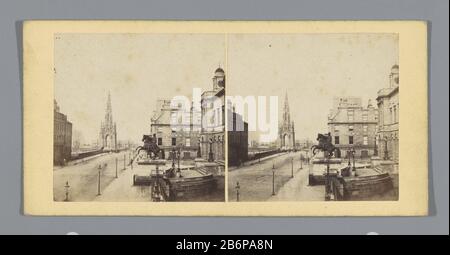 Gezicht op Princes Street en het Scott Monument in Edinburgh Blick auf die Princes Street und das Scott Monument in Edinburgh Objekttyp : Stereobild Artikelnummer: RP-F05088 Aufschriften / Marken: Aufschrift verso, auf dem Etikett aufgedruckt: 'Princes Street, Edinburgh, (Looking West) (Label mit einer englischen Erklärung) Nummer, verso, handschriftlich. '135'naam, verso, gedruckt auf dem Etikett: 'JC Meerburg.'opschrift, verso, gestempelt: '[...] Leuden' Hersteller: Fotograf: Anonymer Ort Herstellung: Edinburgh dating: CA. 1850 - ca. Physische Merkmale von 1880: Druckmaterialien für Albumindrucke: Papier aus Pappe Te Stockfoto