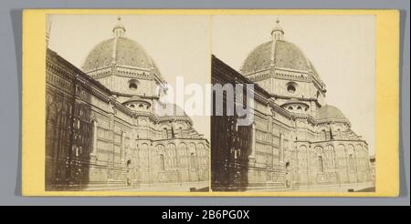 Bild op de Dom van Florence Kathedrale (Florenz) (titel op object) Blick auf die Kathedrale FlorenceCathedrale (Florenz) (title object) Objekttyp: Stereobild Artikelnummer: RP-F F06827 Aufschriften / Marken: Nummer, Verso, gedruckt auf dem Etikett: '1077.' Hersteller: Fotograf: Anonymer Ort Herstellung: Florenz Datum: CA. 1850 - ca. Material: Papierkarton Technik: Albumdruck Abmessungen: Sekundäres Medium: H 88 mm × W 176 mm Betreff: Teile der Kirche außen und Anhänge: Kuppel wo: Kathedrale von Florenz Stockfoto