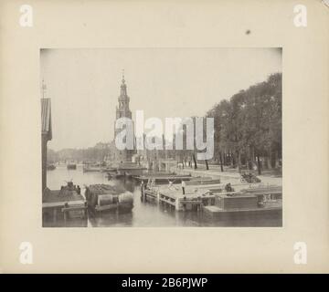 Gezicht op de Montelbaanstoren in Amsterdam Blick auf die Montelbaanstoren Amsterdam Immobilien Typ: Fotos Artikelnummer: RP-F 00-1926 Aufschriften / Marken: Aufschrift verso, geschrieben, "von der historischen Gesellschaft des westlichen pennsylvania, Pittsburgher' Hersteller: Fotograf: Anonymer Drucker: Anonymer Ort Herstellung: Unbekanntes Datum: 1890 - 1910 Physische Merkmale: Kopieren von Papier auf Karton: Papierkartontechnik: Lichtdruckmessungen: Bild: H 164 mm × W 219 mm Betreff: Namen historischer Gebäude, Stätten, Straßen usw. (mit NAMEN) Namen von Städten und Dorf nach Stockfoto