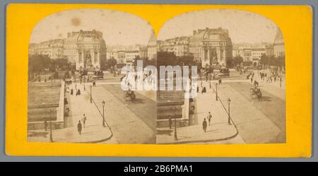 Gezicht op de Pont Saint-Michel en de Fontaine Saint-Michel in Parijs Blick auf die Pont Saint-Michel und Fontaine Saint-Michel in Paris Objektart: Stereobilie Artikelnummer: RP-F F05424 Aufschriften/Marken: Aufschrift verso, handschriftlich: "La Fontaine St Michel Pont St Michel" Hersteller: Fotograf: Anonymer Standort Herstellung: Paris dating: CA. 1857 - ca. Material: Fotopapier, Papptechnik: Albumindruck Abmessungen: Sekundärträger: H 87 mm × W 174 mm Betreff: Brücke in der Stadt über Fluss, Kanal, usw. Zierbrunnen (+ Stadt (- scape) mit Figuren, Mitarbeiter Stockfoto