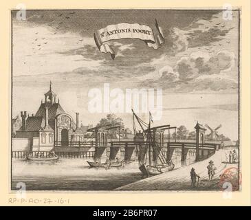 Gezicht op de Tweede Sint-Antoniespoort te Amsterdam St Antonis Poort (titel op object) Blick auf das 1636 Erbaute Zweite St. Antonius-Tor und die zugehörige Brücke in Amsterdam, von außerhalb der Stadt gesehen. Über einer Banderole zum Titel in der Mitte. Nach der vierten Erklärung und dem Bau des ersten Muiderpoorts (1663) hatte dieses Gebäude seine Funktion als Tor verloren. 1670 wird es abgerissen. Auf verso Dutch tekst. Hersteller: Druckmaschine: Anonymer Termin: 1693 - 1694 Physische Merkmale: Ätzung und Engras; mit Ätzung und Engras und Text in Briefpapier zu Versomaterial: Papier Techniqu Stockfoto