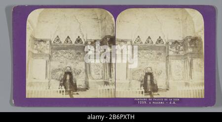 Gezicht op de paradijsfontein in het Castello della Zisa te Palermo Fontaine du Palais de la Ziza, a Palerme (titel op object) Blick auf den paradiesischen Brunnen im Castello della Zisa in Palermo Fontaine du Palais de la Ziza a Palermo Objekttyp: Stereobild Artikelnummer: RP-F06906 Aufschriften/Marken: Anzahl, Nachschrift, Druck: "1259" Hersteller: Fotograf: Jean Andrieu (Listed Property) Ort Herstellung: Palermo Datum: 1862 - 1876 Material: Pappe Papiertechnik: Albumin Druckabmessungen: Sekundäres Medium: H 88 mm × W 176 mm Betreff: Zierbrunnen wo: PalermoL Stockfoto