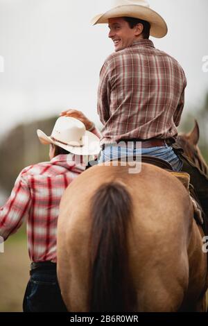 Mann Reiten Stockfoto
