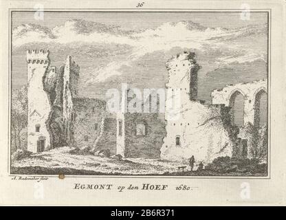 Blick auf einen Teil der Ruinen von Egmond Castle, auch Slot on den Hoef, Egmond aan den Hoef, in der Situation um das Jahr 1680. Die Burgruine befindet sich in gezien. Hersteller : Druckerhersteller Abraham Rademaker (denkmalgeschütztes Gebäude) Herausgeber: Willem Barents Verlag: Antoni Schoonenburg Herstellung: Amsterdam Datum: 1727 - 1733 Physikalische Merkmale: Ätzmaterial: Papiertechnik: Ätzmaße: Plattenkante: H 80 mm × W 115 mmToelichtingIllustratie: Abraham Rademaker, Matthaeus Brouërius von Niedek, Isaac Le Long, Kabinett Dutch und Kleefsche outheden und (...) speziell für Urban an Stockfoto