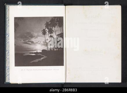 Gezicht op een Strang met palmbomen bij zonsopkomst op Tahiti Kapitän Cook's First Landing Place Sunrise (titel op object) Blick auf einen Strand mit Palmen bei Sonnenaufgang in Tahiti Kapitän Cooks erstem Landeplatz. Sonnenaufgang (Titelobjekt) Objekttyp: Fotomechanische Druckseite Objektnummer: RP-F-2001-7-688-1 Aufschriften / Marken: Anzahl, Nachschrift, gedruckt, 'Nr. 1.' Hersteller : Fotograf: Henry Stuart-Wortleyclichémaker: Meis Bachs Autotype Company Verlag: Meis Bachs Autotype Company Ort Herstellung: Tahiti Datum: 1880 Material: Papiertechnik: Lichtdruck Abmessungen: Bild: H Stockfoto