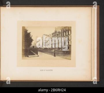 Gezicht op verwoeste gebouwen aan de Rue St Martin Rue St Martin (titel op object) Blick auf zerstörte Gebäude in der Rue St MartinRue St Martin (title object) Objekttyp: Fotoseite Artikelnummer: RP-F 2001-7-1492-17 Hersteller: Fotograf: Anonymer Ort Herstellung: Paris Datum: 1871 Material: Papiertechnik: Albumin Druckabmessungen: Foto: H 101 mm × W 151 mm Betreff: Theater (Gebäude) Straße wo Paris Stockfoto