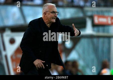 Estadio Monumental David Arellano. März 2020. Santiago, Chile; Copa Libertadores, Colo Colo gegen Athletico Paranaense; Athletico Paranaense Manager Dorival Junior Credit: Action Plus Sports/Alamy Live News Stockfoto