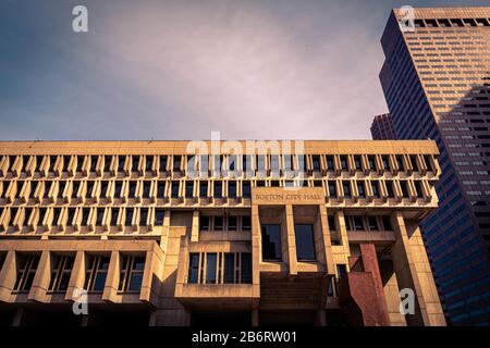 Boston MA USA - ca. märz 2020 - Boston City Hall Stockfoto