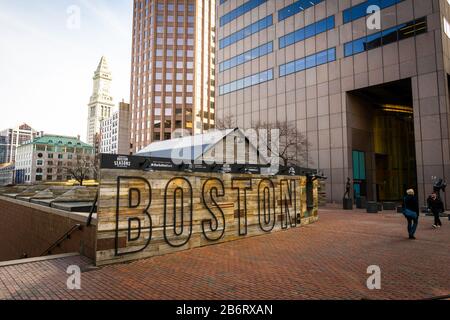 Boston MA USA - ca. märz 2020 - Boston Schild in der Innenstadt Stockfoto