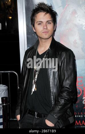 Thomas Dekker im Red Riding Hood Los Angeles Premiere im Grauman's Chinese Theatre in Hollywood, Kalifornien. Die Veranstaltung fand am Montag, den 7. März 2011 statt. Foto von: SBM / PictureLux - Alle Rechte Vorbehalten - Aktenzeichen # 33984-2097SBMPLX Stockfoto