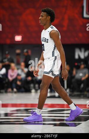 Sierra Canyon Trailblazers schützen Bronny James (0) während eines CIF State Open Division Southern Regional Final High School Basketballspiels gegen Etiwanda, Dienstag, 10. März 2020, in Northridge, Kalifornien, USA. (Foto von IOS/Espa-Images) Stockfoto