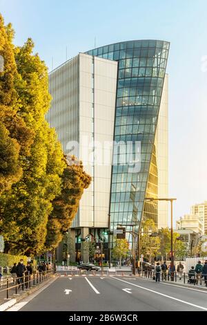 Tokio, japan - 17. november 2019: Bau des Japan Olympic Museum, das vom Japan Olympic Committee betrieben wird und von Mitsubishi Jisho Sekkei für den Tok entworfen wurde Stockfoto