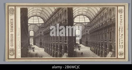 Interieur van de Galleria Vittorio Emanuele in Milaan Galleria VE (Milano) (titel op object) Dutch Identification title(s): Innenansicht der Galleria Vittorio Emanuele in Milan Galleria V. E. (Milano) (title object) Objekttyp: Stereo-Bildobjekt-Nummer: RP-F-F06783 Aufschriften/Marken: Number, recto 'No 932.' Hersteller : Fotograf: Giorgio Sommer (auf dem Objekt angegeben) Herstellung: Milan dating: CA. 1860 - ca. Material: Fotopapier, Kartontechnik: Albumindruck Abmessungen: Sekundärträger: H 84 mm × W 177 mm Betreff: Shop, Geschäft wo: Galleria Vittorio Emanu Stockfoto
