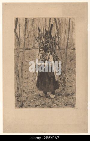 Jonge vrouw traf een takkenbos op haar rug Woman hält mit gefalteten Händen das Bündel von Stöcken auf ihrem Rücken zusammen. Sie steht in einem bos. Hersteller : Druckerhersteller Willem Witsen (persönlich unterzeichnet) Ort Herstellung: Ewijk Bauernhof Datum: Ca. 1880Mm Material: Papiertechnik: Ätzung / Aquatint / Plattenton Abmessungen: Plattenkante: H 373 mm × W 257 mm Betreff: Bauern - AA - Weibliche Bauernwirte  Baustoffwald, Holzbeschaffung und Recht Stockfoto