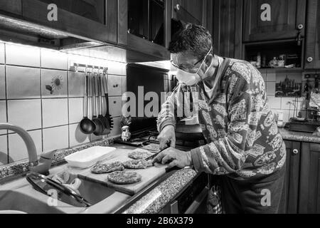 Italien, Lombardei, Casorezzo, Coronavirus, Covid 19, Alltag während der Epidemie Stockfoto