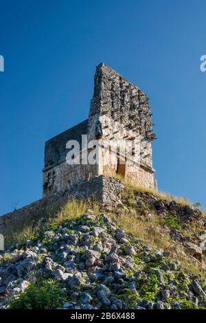 El Mirador, Maya-Ruinen in der archäologischen Stätte Labna, UNESCO-Weltkulturerbe, Ruta Puuc, Bundesstaat Yucatan, Mexiko Stockfoto