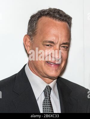 Schauspieler Tom Hanks kommt am 26. April 2017 zur Weltpremiere von "The Circle" auf dem Tribeca Film Festival 2017 in New York. Kredit: Enrique Stockfoto