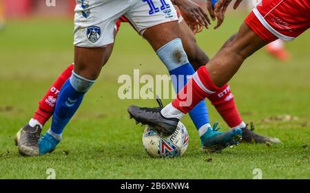 Aktion während des League Two Spiels zwischen Crawley Town und Oldham Athletic im People's Pension Stadium, Crawley, Großbritannien - 7. März 2020 - nur redaktionelle Verwendung. Kein Merchandising. Für Football Images gelten die Einschränkungen für FA und Premier League inc. Keine Internet-/Mobilnutzung ohne FAPL-Lizenz - für weitere Informationen wenden Sie sich an Football Dataco Stockfoto