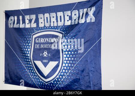 Bordeaux, Aquitanien/Frankreich - 10 23 2019: Flaggenzeichen für den FC Girondins de Bordeaux Logo Fußballclub Anhänger Stockfoto