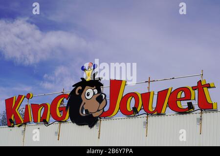 Bordeaux, Aquitanien / Frankreich - 10 30 2019 : King Jouet Logo Shop Spiele und Kinderspielzeugladen Schild Kinder Baby Spielzeug Marke Stockfoto