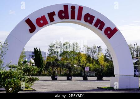 Bordeaux, Aquitanien/Frankreich - 11 25 2019 : Jardiland Logo Schild Store Garden Center Shop Home Improvement Brand Stockfoto