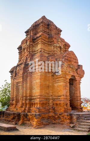 Thap Po Sah Inu Tempelruinen, Cham Turm aus dem 15. Jahrhundert in Phan Thiet, Provinz Binh Thuan, Vietnam Stockfoto