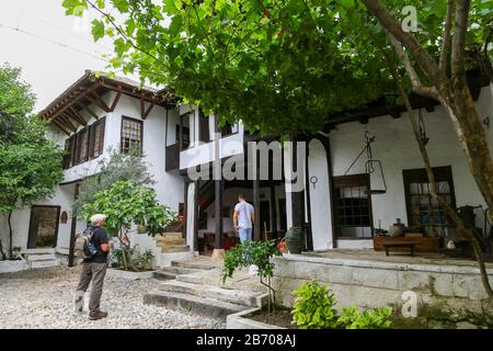 Kajtaz House, ein türkisches Haus aus dem 17. Jahrhundert in der Stadt Mostar, Bosnien und Herzegowina Stockfoto