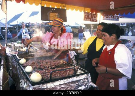 Austin, Texas, USA: Fajitas am mexikanischen Food-Stand beim jährlichen Travis County Rodeo. ©Bob Daemmrich Stockfoto