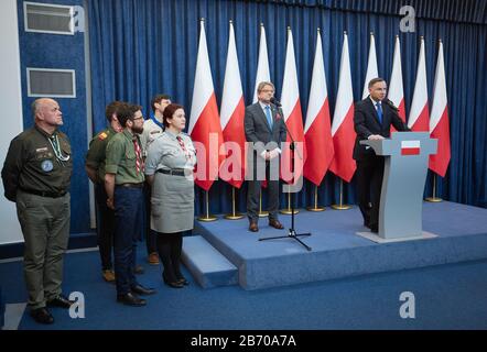 Warschau, Mazovian, Polen. März 2020. Der Präsident Traf Die Behörden Der Pfadfinderorganisationen Und Der Sanitär Inspector.in das Bild: Anna NOWOSAD, JAROSLAW PINKAS, ANDRZEJ DUDA Credit: Hubert Mathis/ZUMA Wire/Alamy Live News Stockfoto