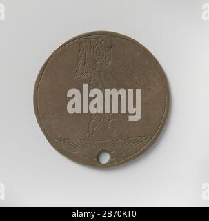 Korendragers- en -stortersgilde van Amsterdam, gildepenning van Henderick Eldersen van Amsterdam Koperen Penning met gat erin; v. z:naar rechts gewende man met last op hoofd. Keerzijde: Opschrift Hersteller : anoniemPlaats Herstellung: Amsterdam dating: 1683 Physische Kenmerken: Koper Material: Koper Techniek: Graveren (inkerven) Abmessungen: D 3,4 cm. × g 5,60 gr Datum: 1683 - 1683 Stockfoto