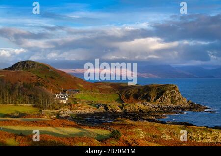 Skye Landschaft im Herbst mit Farben in Grau und Meer. Stockfoto