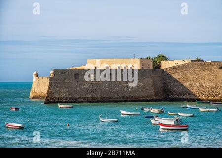 Die Festung Castillo de Santa Catalina in Cadiz Stockfoto