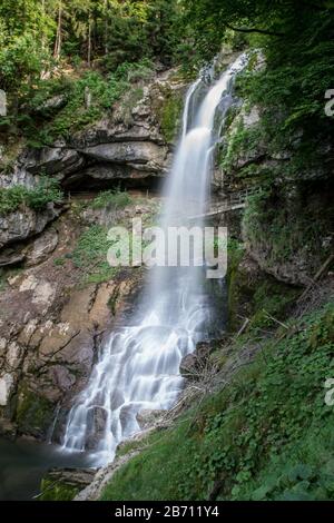 Gießbacher Wasserfall in der Schweiz Stockfoto