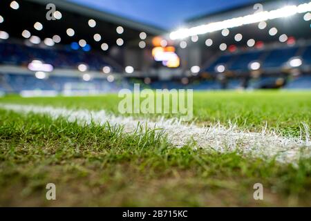 Glasgow, Großbritannien. März 2020. Fußball: Europa League, Glasgow Rangers - Bayer Leverkusen, K.O.-Runden, letzte sechzehn, erste Beine im Ibrox-Stadion. Überblick über das Stadion vor dem Spiel. Credit: David Inderlied / dpa / Alamy Live News Stockfoto