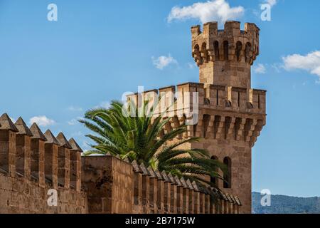 Der Königspalast La Almudaina in Palma de Mallorca Stockfoto