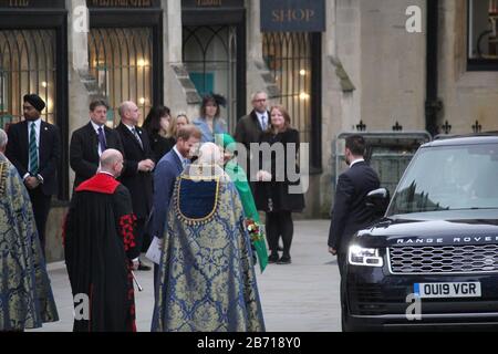 London, Großbritannien - 09/03/2020: Meghan markle und Prinz harry besuchen den Commonwealth Day Service in Westminster Abby, London. Ihr letztes offizielles Engagement, bevor sie sich aus dem königlichen Leben zurücklehnen Stockfoto