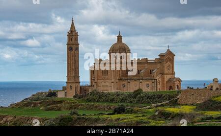 Berühmter Ta Pinu Schrein - eine beliebte Kirche auf der Insel Gozo Stockfoto