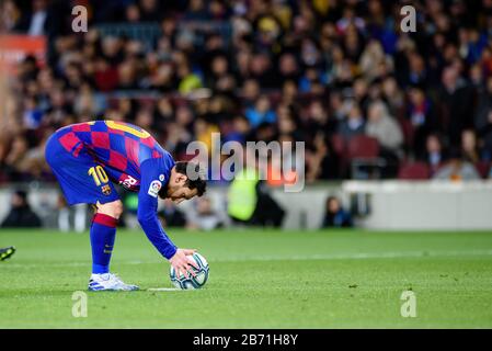 Barcelona - 7. März: Lionel Messi spielt beim Spiel der La Liga zwischen dem FC Barcelona und Real Liedad de Futbol im Camp Nou Stadium am 7. März 2020 i. Stockfoto