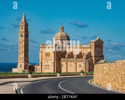 Die TA Pinu Kirche auf Gozo ist ein berühmtes Wahrzeichen der Insel Stockfoto