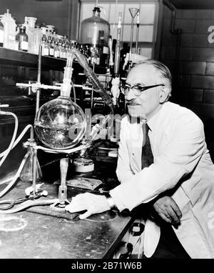 Dr. Selman Waksman, Selman Abraham Waksman (1888-1973) Ukrainischstämmiger, jewisch-amerikanischer Erfinder, Biochemiker und Mikrobiologe Stockfoto