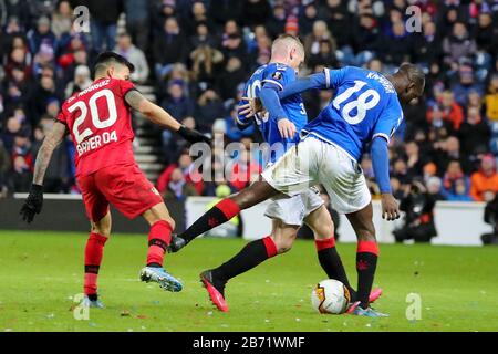 Glasgow, Großbritannien. März 2020. Der Rangers FC spielte Bayer Leverkusen in der Runde 16 bis 1. Etappe im heimischen Stadion von Ranger, Ibrox, Glasgow. In der UEFA Europa League.Laut Steven Gerrard, Rangers Manager, stellt dieses Spiel eine große Herausforderung dar, aber man hofft, dass sein Team an frühere Leistungen anknüpfen kann. Credit: Findlay/Alamy Live News Stockfoto