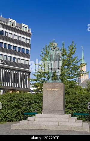 Statue von Roald Amundsen von Carl E. Paulsen, Tromso City, Troms County, Norwegen, Skandinavien Stockfoto