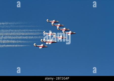 Die Flugvorführungsteams der Royal Canadian Air Force, 431 Air Demonstration Squadron Kunstflugvorführung, die in Nanaimo, BC, Kanada auftreten Stockfoto