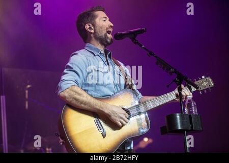 Josh Turner tritt am Dienstag, 3. März 2020, in Augusta GA im Miller Theatre auf Stockfoto