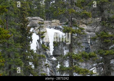 Cascading Tangle Creek Falls im Jasper National Park, Alberta, Kanada. Stockfoto